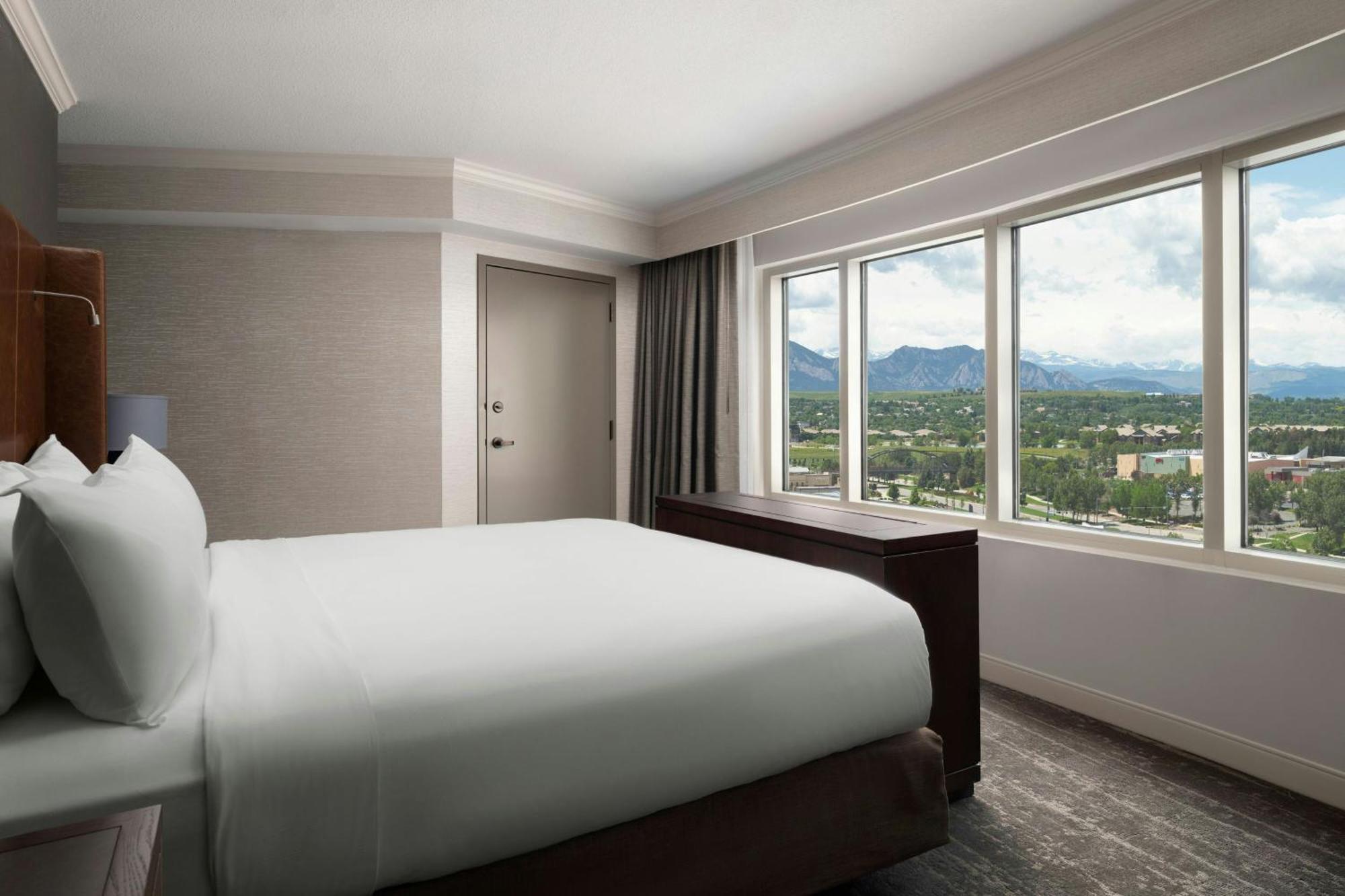 Renaissance Boulder Flatiron Hotel Брумфилд Экстерьер фото